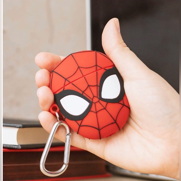 Marvel Spiderman AirPods Case. 1st & 2nd generation - Picture 3 of 4
